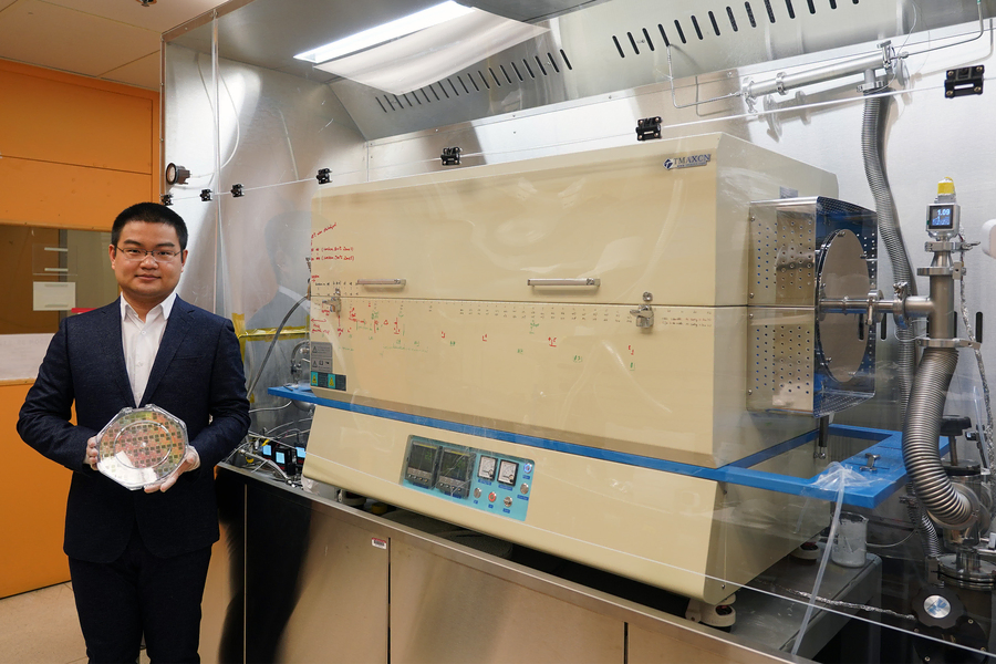 MIT Researcher with 2D atomic thin transistor making machine