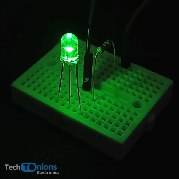 5mm dual led red green common cathod with Green color LED On